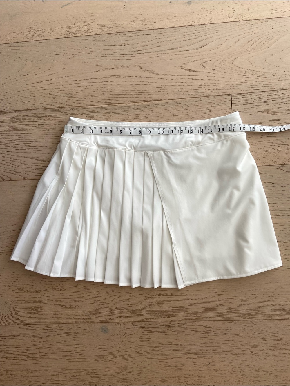 LOLE White Pleated Skort Large Tennis Golf Pickleball Athletic Skirt 16" - Picture 6 of 7
